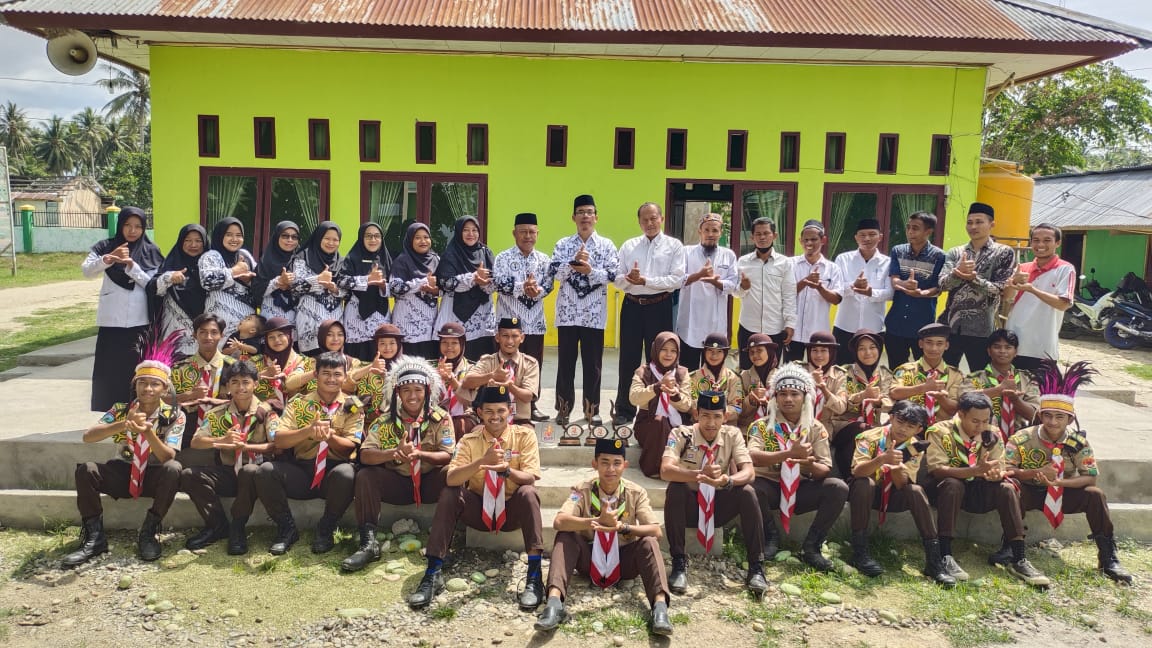 Gerakan Pramuka MAN 3 Parigi meraih Juara Umum ke-2 pada ajang Kemah Lomba Kreatifitas Pramuka (KLKP) Se-Sulawesi Tengah Tahun 2023 di Bumi Perkemahan Paneki, Kabupaten Sigi.